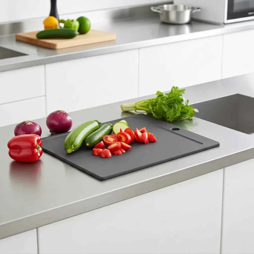 Schwarze Schneidebrett mit Saftlinie – Ihr zuverlässiger Küchenpartner für müheloses Kochen! - NXT Board