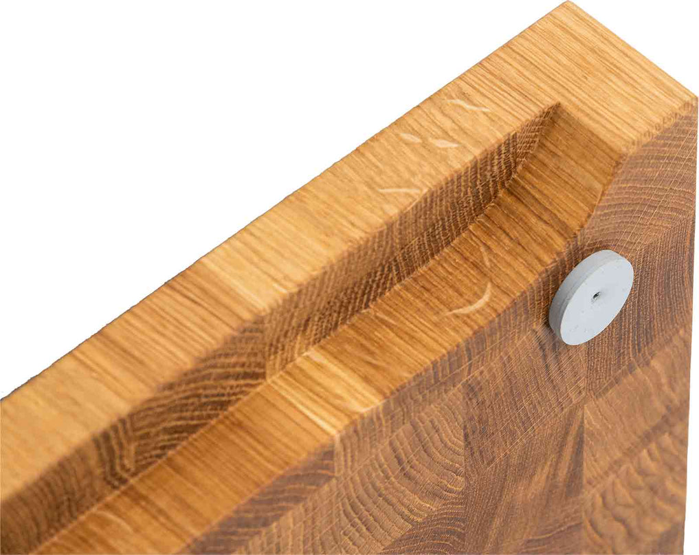 NXT Board Schneidebrett Eiche Stirnholz mit Griffmulden, 52,5 x 35 x 5,5 cm – Detailansicht