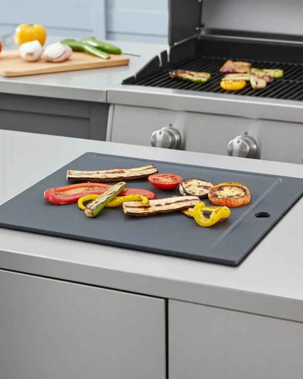 Schwarze Schneidebrett mit Saftlinie – Ihr zuverlässiger Küchenpartner für müheloses Kochen! - NXT Board